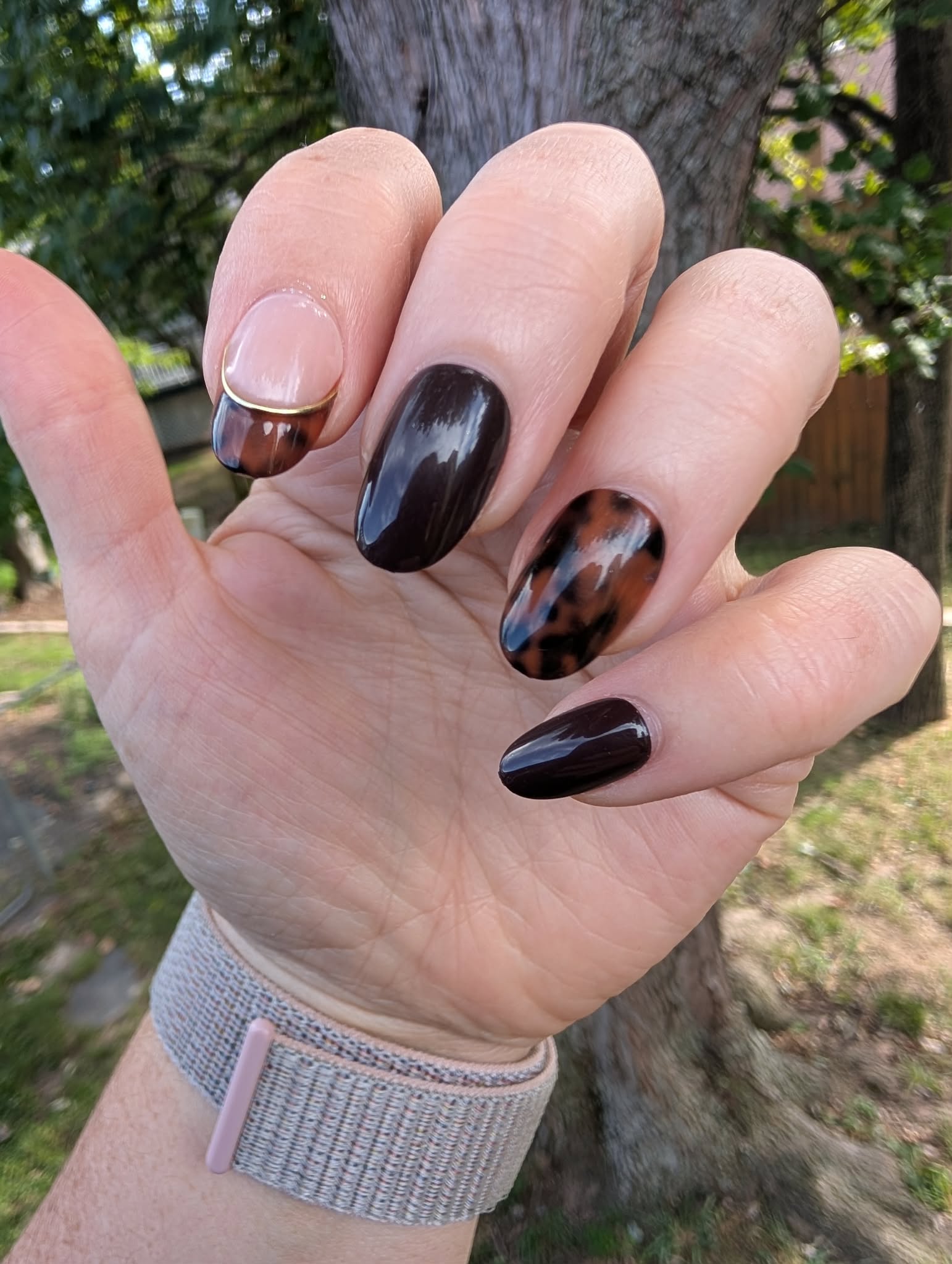 Why You’ll Want Press-On Nails in Your Stash